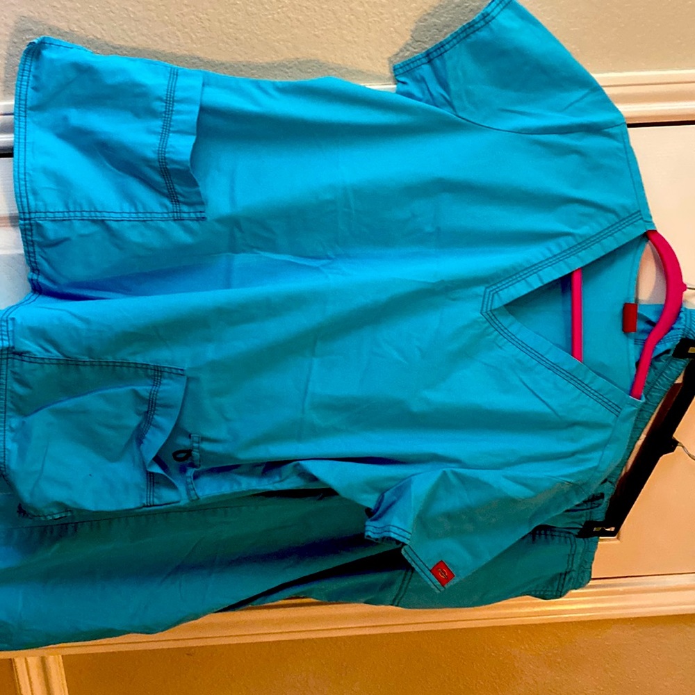 Scrub set XL top and PXL pants good condition no stains or tear. Dickies brand